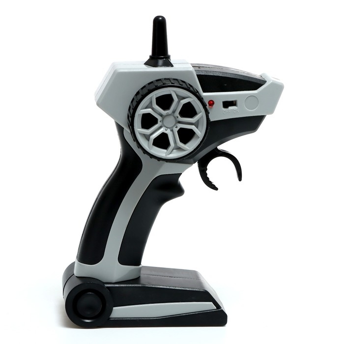 Грузовик радиоуправляемый «Бензовоз», работает от батареек, световые эффекты Грузовик радиоуправляемый «Бензовоз», работает от батареек, световые эффекты