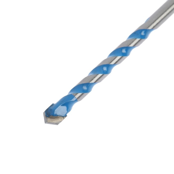 Сверло универсальное ТУНДРА, твердосплавный наконечник, трехгранный хвостовик, 6 х 100 мм Сверло универсальное ТУНДРА, твердосплавный наконечник, трехгранный хвостовик, 6 х 100 мм