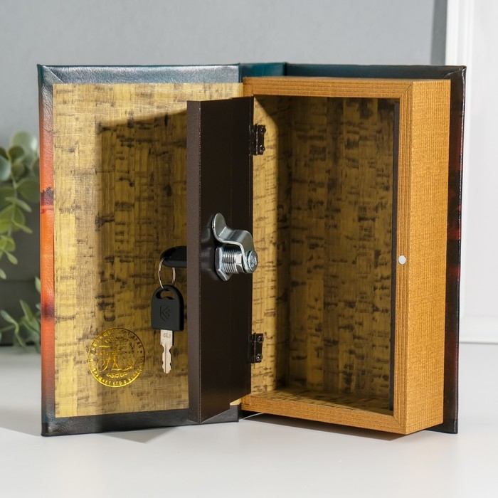 Сейф-книга дерево кожзам Сейф-книга дерево кожзам "Сочи" 3D тиснение 21х13х5 см