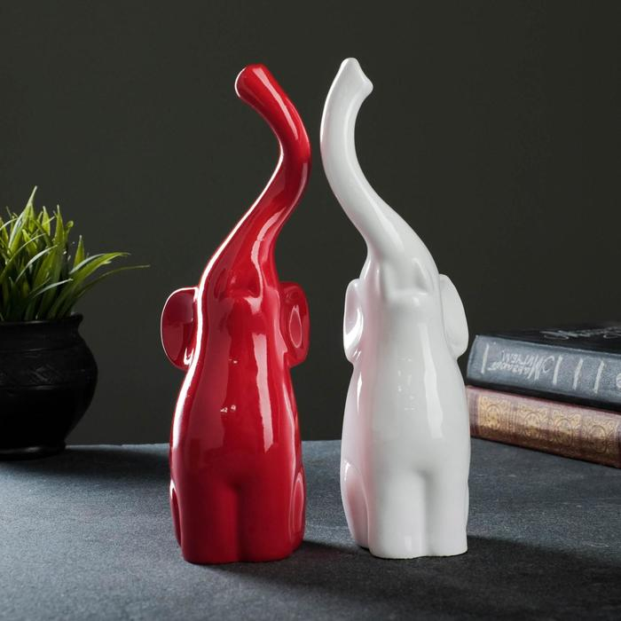 Фигура "Пара слонов" белый/красный, 9х15х25см