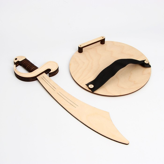 Деревянное оружие «Щит и меч» 25×44,5×5 см Деревянное оружие «Щит и меч» 25×44,5×5 см