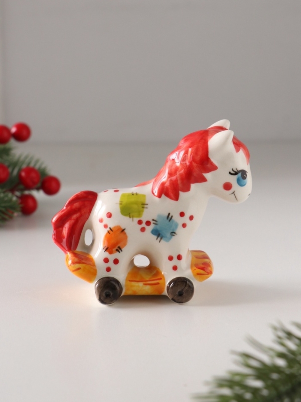 Качалка фарфоровая Качалка фарфоровая "Лошадка на колесах", в. 8 см