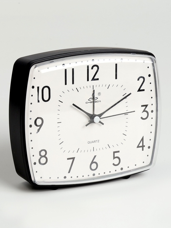 Часы будильник настольные, на батарейках, 14 х 12.8 х 4.5 см, циферблат 13.5 х 11.6 см Часы будильник настольные, на батарейках, 14 х 12.8 х 4.5 см, циферблат 13.5 х 11.6 см