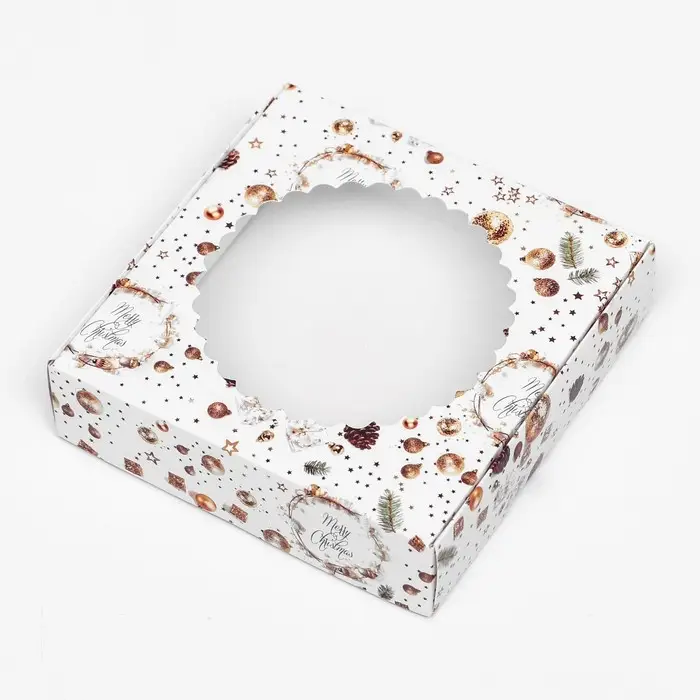 Подарочная коробка сборная с окном «Шишки и подарки», 11.5×11.5×3 см