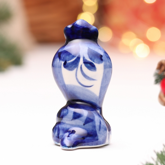 Новый год. Сувенир символ года Новый год. Сувенир символ года "Змея Марфа", гжель, 6,8 см