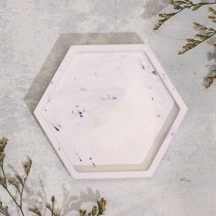 Подсвечник Подсвечник "Шестигранник. Мрамор" из гипса,9,7х11,3х1см,мрамор с фиолетовыми полосками