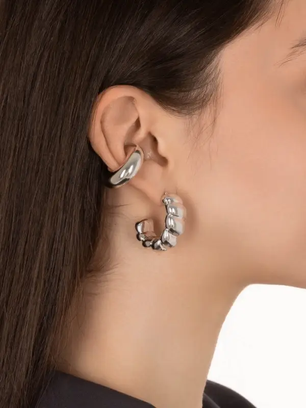 Серьги и каффы QF &laquo;Плетённый бублик&raquo;, набор, цвет серебро