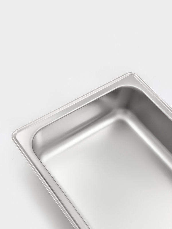 Мармит 64x46x44 см, откдывающаяся крышка, с окном Мармит 64x46x44 см, откдывающаяся крышка, с окном