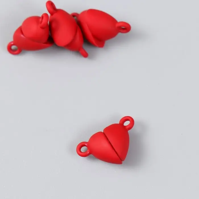 Фурнитура для бижутерии и украшений, замок магнитный «Арт Узор. Сердечко», 2 шт., красный матовый,1.2×1.2 см