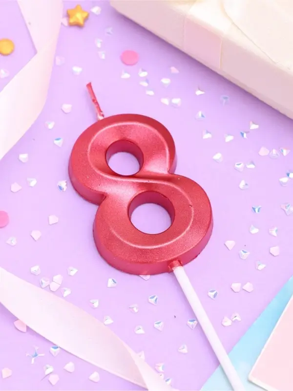 Свеча в торт на шпажке «Цифра 8», красная, 5 см Свеча в торт на шпажке «Цифра 8», красная, 5 см