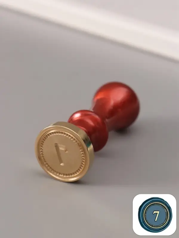 Печать для сургуча с пластиковой ручкой &laquo;Классика цифра 7&raquo;, 2.5&times;2.5&times;6.3 см
