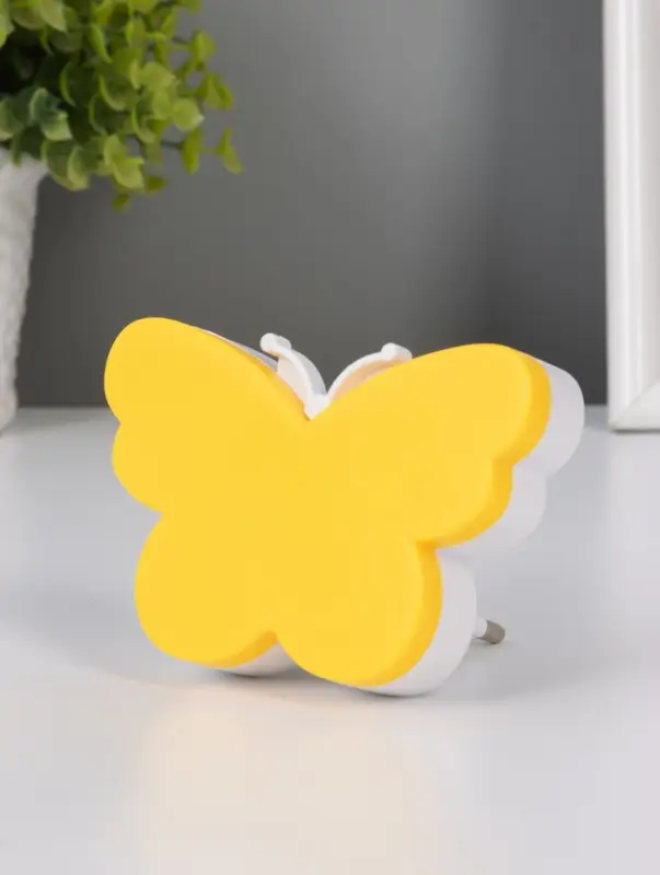 Ночник RISALUX &laquo;Бабочка&raquo;, LED, 1 Вт, жёлтый, 9&times;6&times;6 см