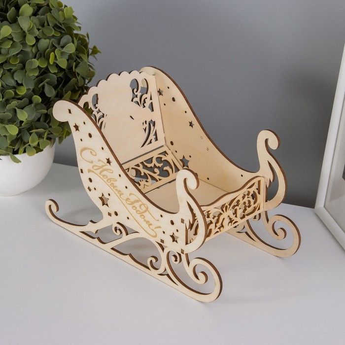 Шкатулка-сани  Шкатулка-сани "Змея. Новый год" 21х14х10 см