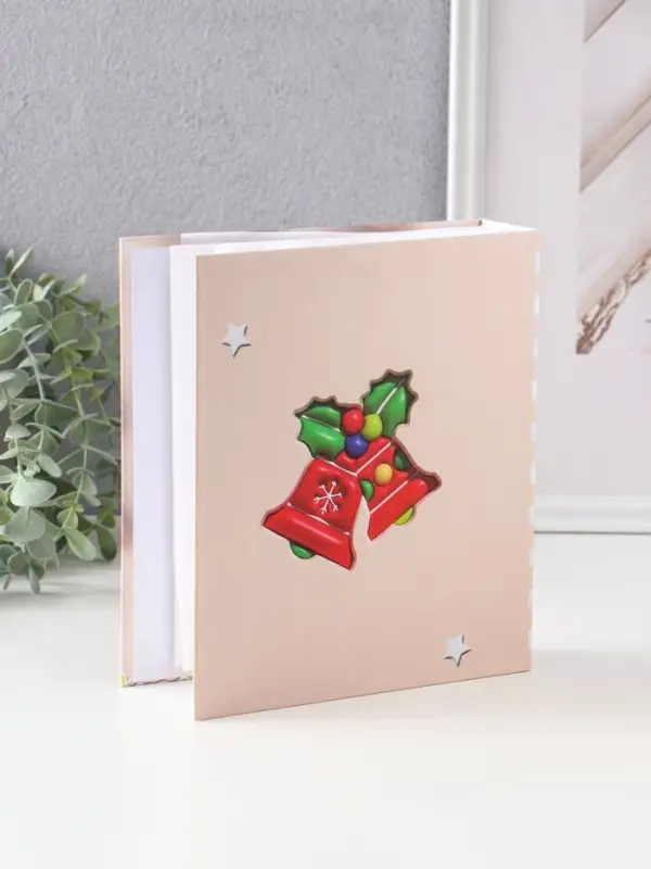 Фотоальбом на 40 фото 13х18 см Фотоальбом на 40 фото 13х18 см "Новогодние колокольчики" в коробке тисн.золото 5х18х20,8 см 108762