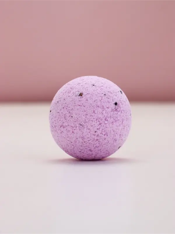 Бомбочка для ванны ЧИСТОЕ СЧАСТЬЕ &laquo;8 Марта!&raquo;, 120 г, аромат лаванды