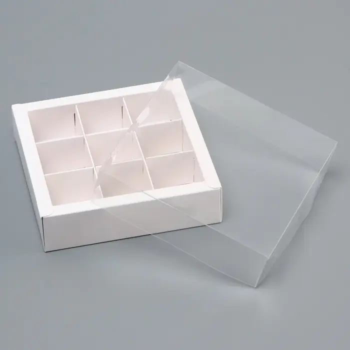Коробка для 9 конфет, 13.7&times;13.7&times;3.5 см