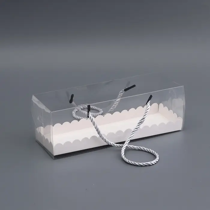 Коробка под рулет, белая 22.5&times;7.8&times;7.8 см