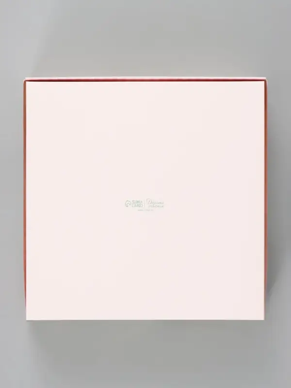 Коробка подарочная новогодняя, складная 20&times;20&times;4 см &laquo;Еловый венок&raquo;