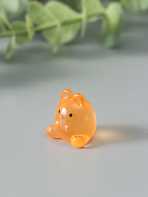 Сувенир эпоксидная смола флюоресцентный Сувенир эпоксидная смола флюоресцентный "Зайчики" набор 6 шт 1,7х1,8х2 см