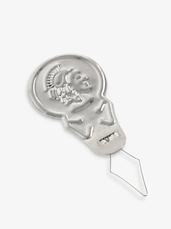 Швейный набор, 42 предмета, в футляре, 12&times;12&times;3 см, чёрный