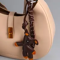 Брелок на карабине кожзам, текстиль "Медведь" бурый, с узлом 27х8,8х1,5 см