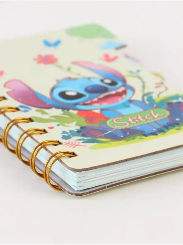 Блокнот с разделителями А6 “Стич в цветочках”, 65л