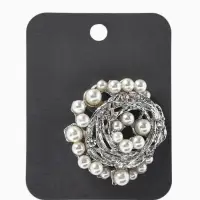 Брошь &laquo;Жемчуг&raquo;, гнездо, цвет белый в серебре