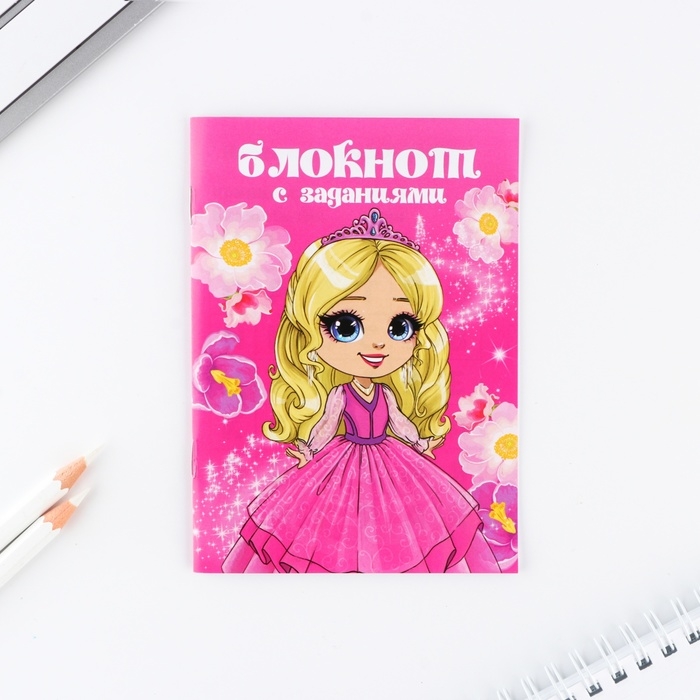 Набор: блокнот А6, карандаши (2 шт.) и восковые мелки (4 шт.) «С 8 марта» Набор: блокнот А6, карандаши (2 шт.) и восковые мелки (4 шт.) «С 8 марта»