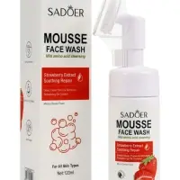 Пенка для умывания с щеточкой с экстрактом клубники, 120 мл