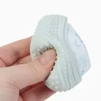 Прорезыватель на ручку для зубов &laquo;Дино&raquo;, светло-серый