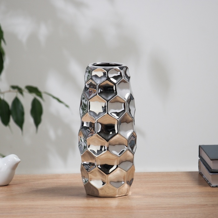 Ваза керамика настольная Ваза керамика настольная "Дарио" соты, d-5см, 21х7 см, серебро