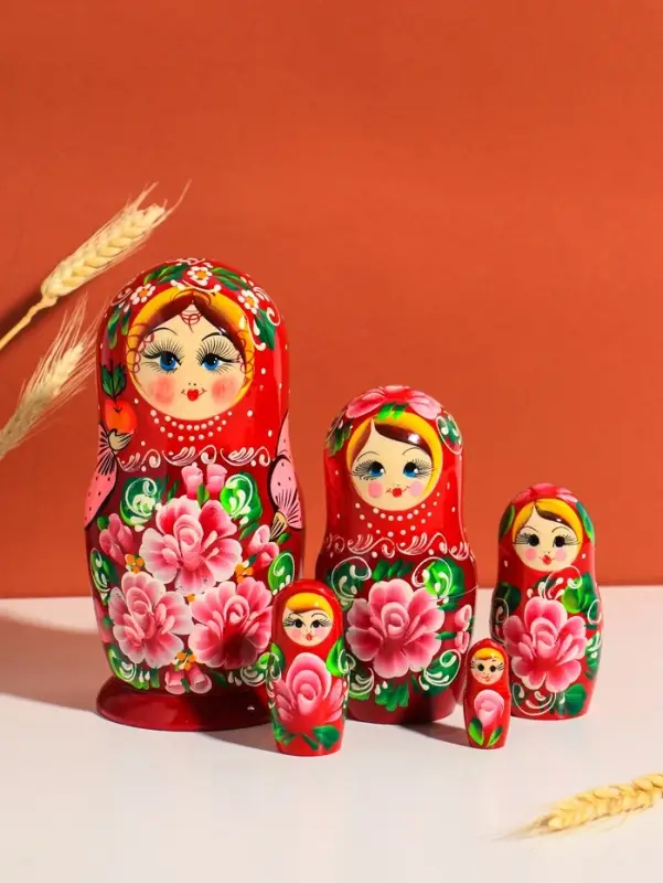 Матрешка дерево &laquo;Глаша&raquo;, красное платье, розовые цветы, 18 см, 5 кукольная, ручная роспись