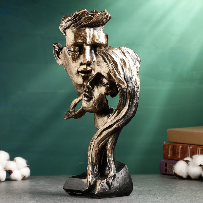 Фигура  Фигура "Пара влюбленная - молодежь" черный с золотом, 30см