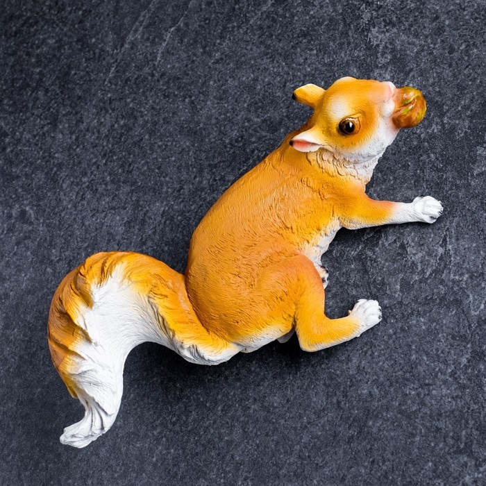 Подвесной декор  Подвесной декор "Белка с желудем" 26х13х10см