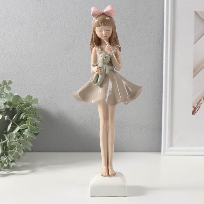 Сувенир полистоун Сувенир полистоун "Малышка в платье с мишкой в руках" 12,2х9,4х32,3 см