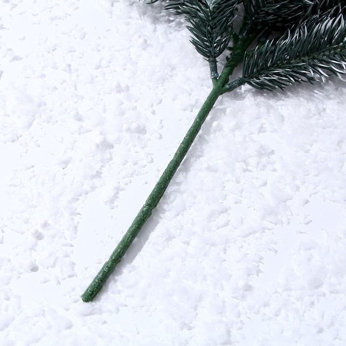 Декор «Ветвь серебристой ели» Декор «Ветвь серебристой ели»