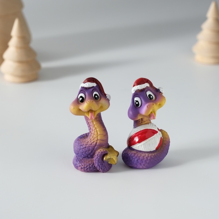 Сувенир полистоун Сувенир полистоун "Фиолетовая змейка" МИКС 4х3х5 см