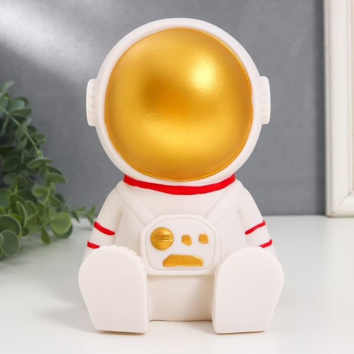 Копилка пластик Копилка пластик "Космонавт сидячий" МИКС 12,5х12,5х17,5 см