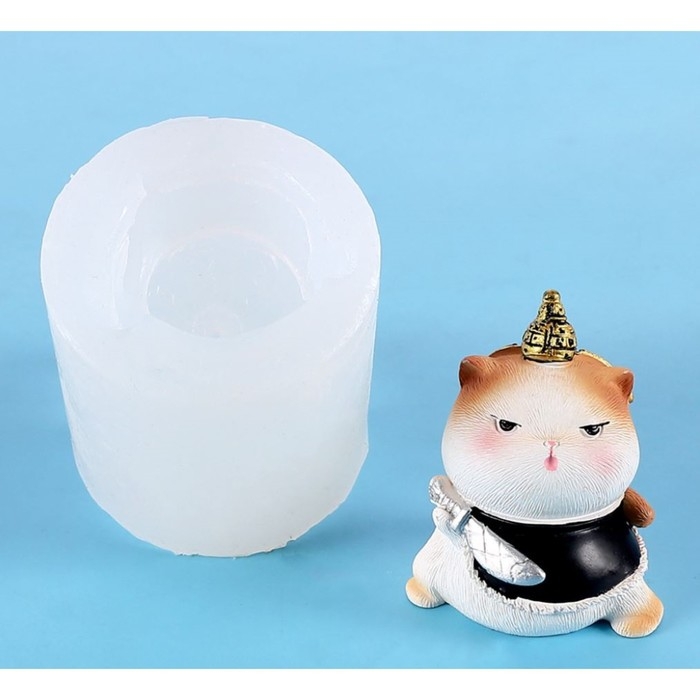 Молд силикон 3D Молд силикон 3D "Котик с рыбой-саблей" 5,2х5,2х5,7 см