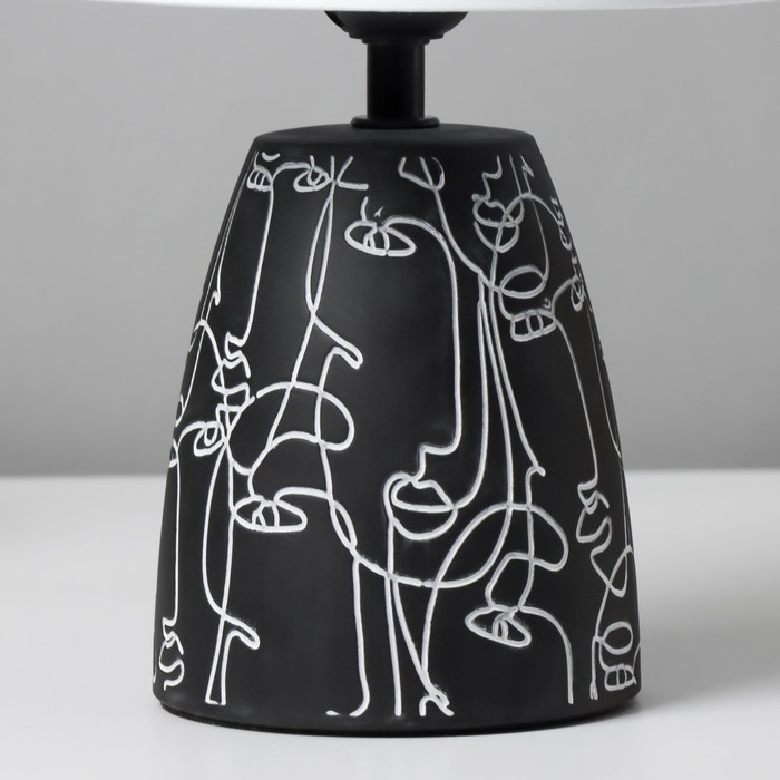 Настольная лампа Настольная лампа "Пабло" 1x40Вт E27 черно-белый 18х18х30 см RISALUX