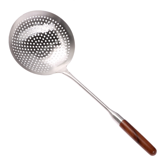 Шумовка для казана узбекская 60 см, диаметр 22 см, с деревянной ручкой Шумовка для казана узбекская 60 см, диаметр 22 см, с деревянной ручкой