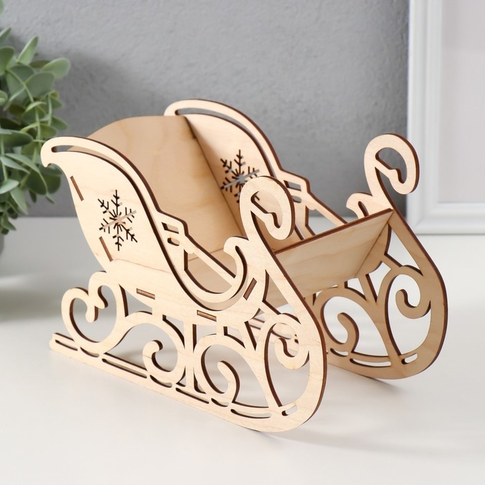 Шкатулка-сани  Шкатулка-сани "Узор и снежинка" 21х13,5х10 см (набор 5 деталей)