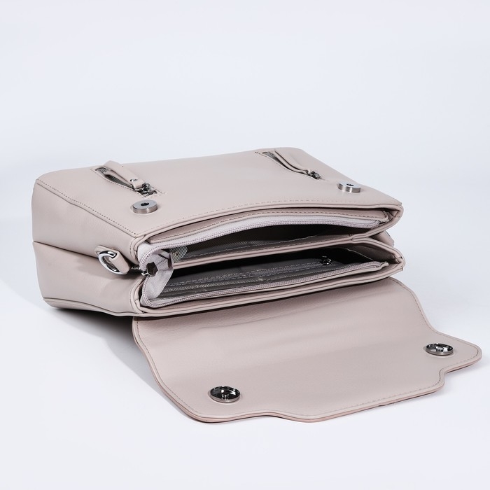 Сумка-мессенджер на магнитах, наружный карман, длинный ремень, цвет бежевый Сумка-мессенджер на магнитах, наружный карман, длинный ремень, цвет бежевый