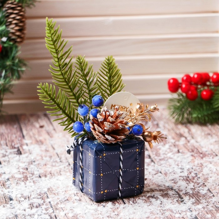 Украшение ёлочное Украшение ёлочное "Новогодний подарок" 9х11 см, синий