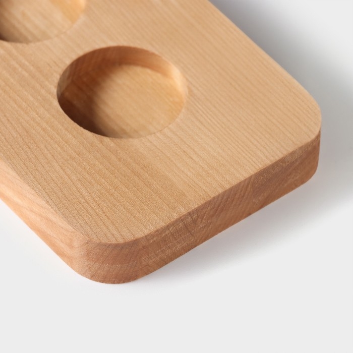 Доска для подачи с ручкой, 35×9×1,8 см, на 4 шота, диаметр ячеек 3,9 см,с пропиткой, берёза Доска для подачи с ручкой, 35×9×1,8 см, на 4 шота, диаметр ячеек 3,9 см,с пропиткой, берёза