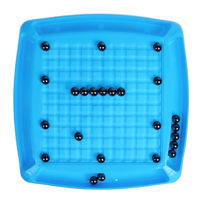 Настольная игра  Настольная игра "Магнитный бой", 32 магнита, доска 28.3 х 28.3 см