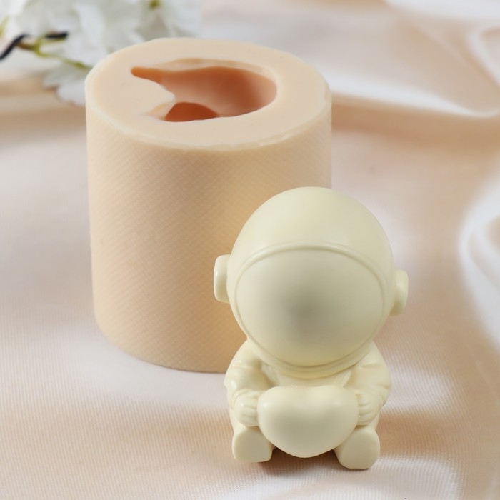 Молд силиконовый Молд силиконовый "Большой космонавт" 9х7,5х6 см