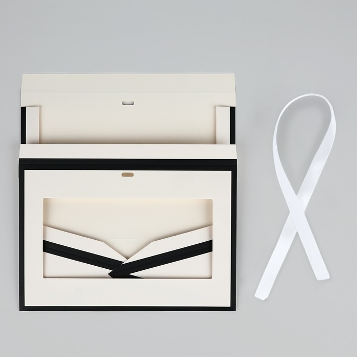 Складная коробка для цветов с окном «Счастье», белая, 16 х 27 х 9 см