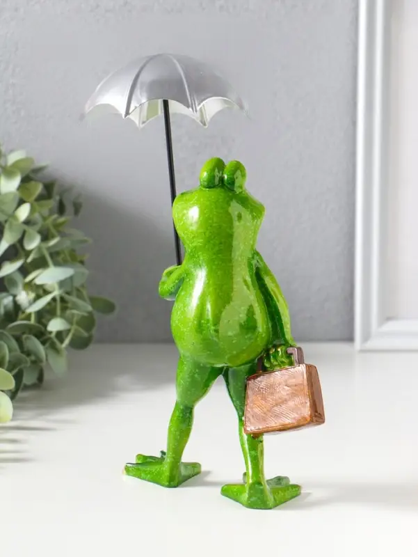 Фигурка полистоун лак &laquo;Лягуха под зонтом&raquo;, 21.5&times;9.5&times;16 см