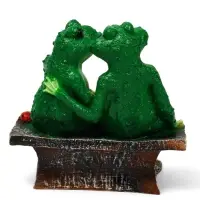 Садовая фигура из полистоуна &laquo;Лягушки на лавочке&raquo;, 32&times;20&times;30 см